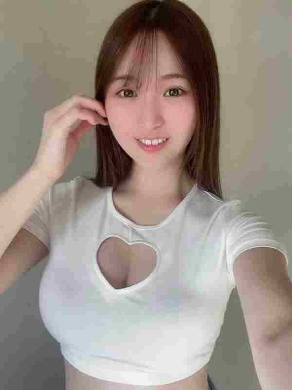 无辜童颜下的头灯辣翻了!萌系樱花妹宫瀬なこ美图赏!