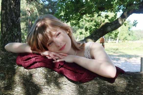 救你出火坑!《生化危机4:重制版》碍事梨脸模美照!