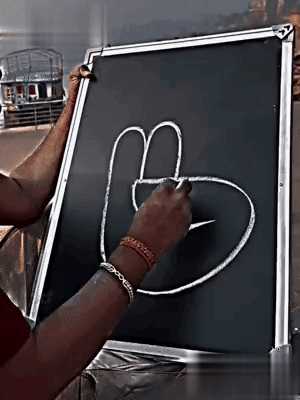 中国式汉堡是怎么做的?动图 真人版性感劳拉被真熊咬