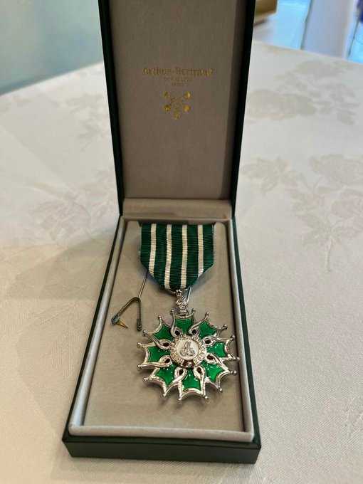 了不起!高桥留美子获法国艺术及文学骑士勋章