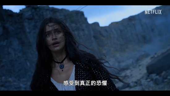 《猎魔人》S3发全新预告 亨超白狼的最后一战!