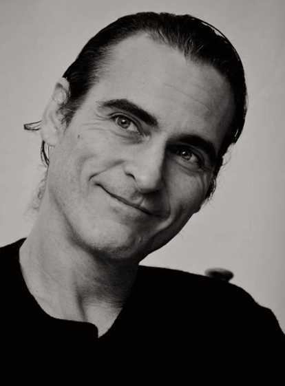 传记片《拿破仑》导演表示:看了《小丑》后决定凤凰叔当男主