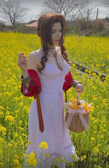 艾什莉体模COS爱丽丝：细腻又温柔 造型超还原！